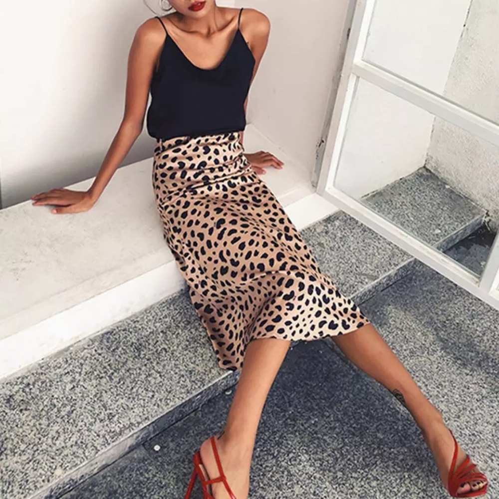 *SOLD* Leopard print Midi skirt